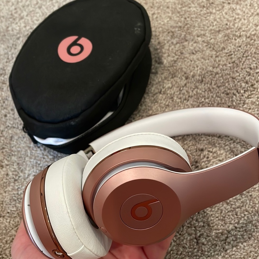 Beats wireless headphones